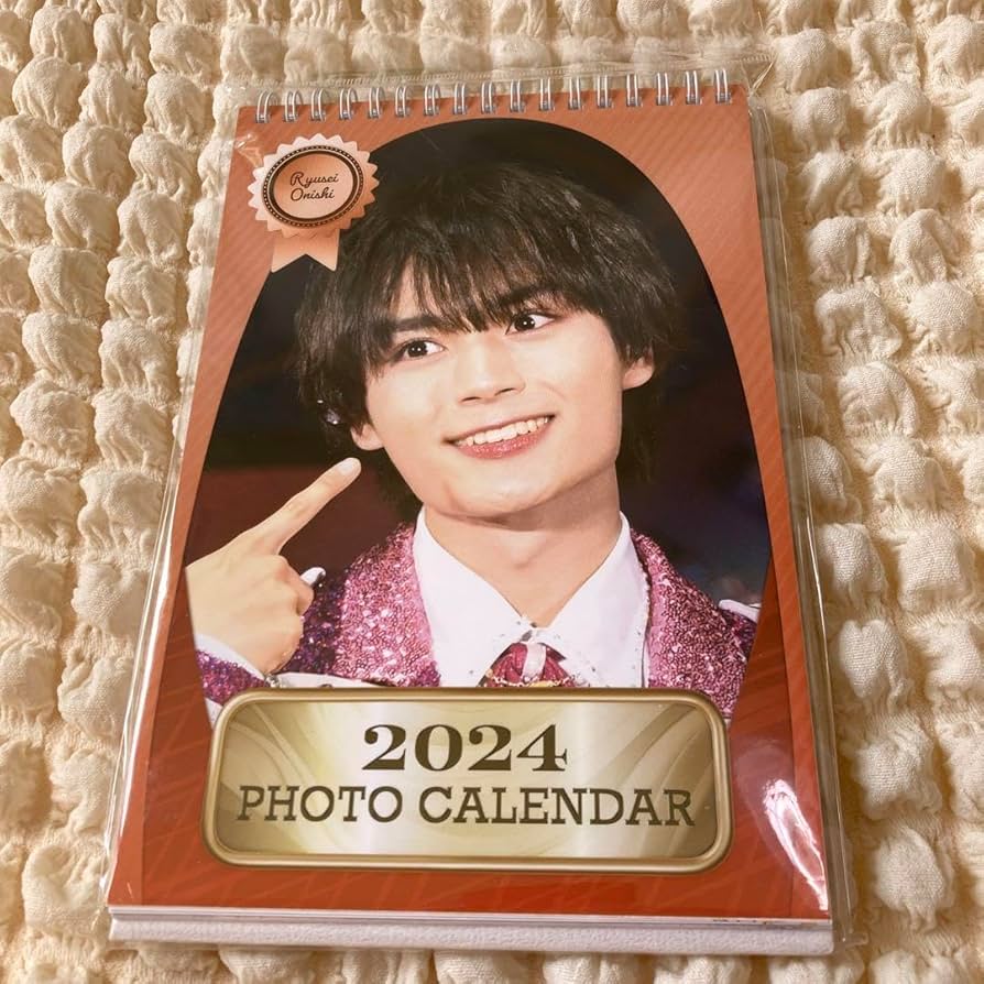 Amazon.co.jp: 大西流星 2024 フォトカレンダー 卓上 りゅちぇ